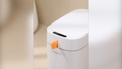 Smart Trash Bin with Auto Adsorption