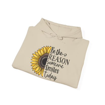 Be the Reason Someone Smiles | Unisex Heavy Blend™ Hoodie